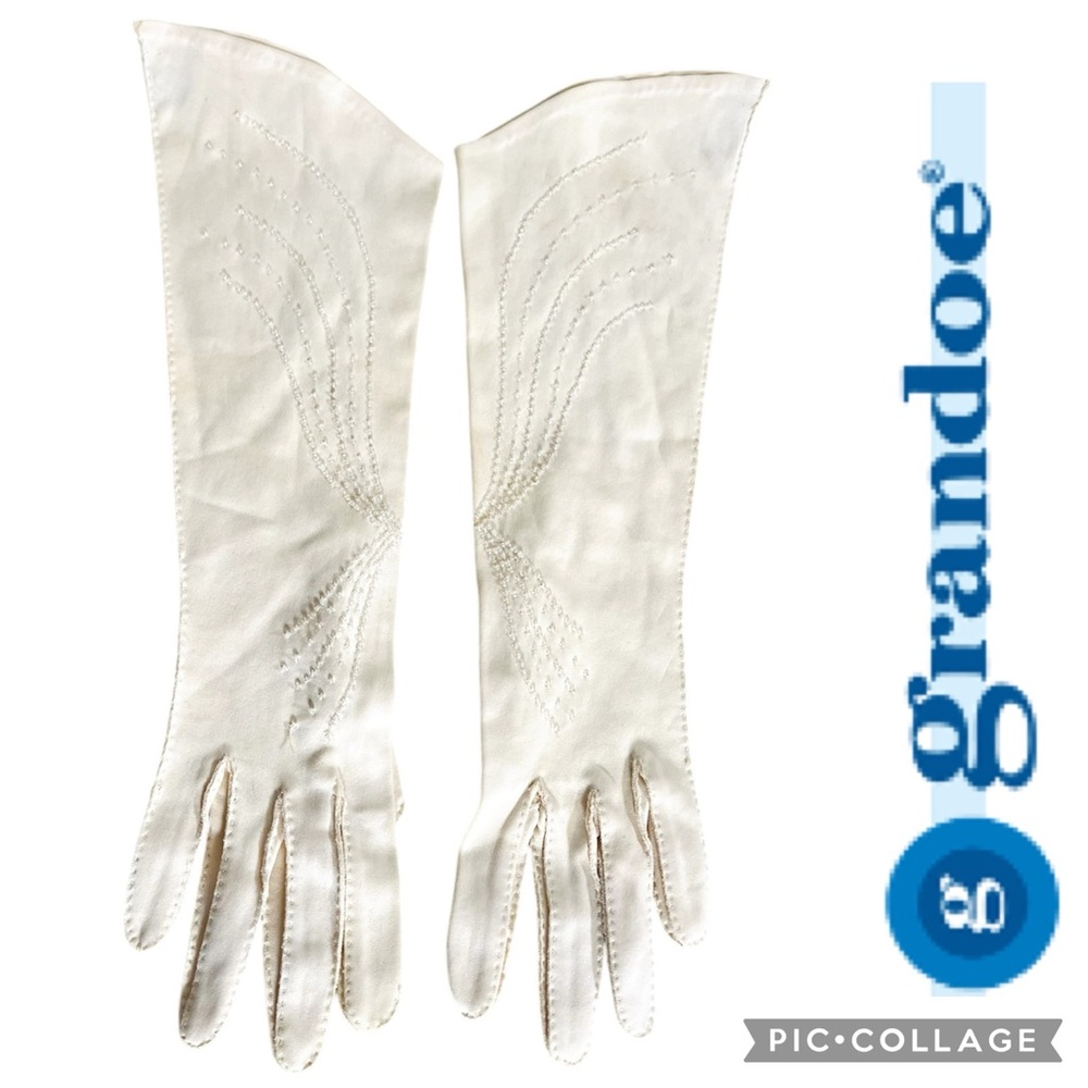 Vintage Grandoe Opera Gloves
